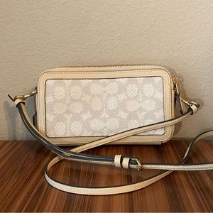 Coach Kira Crossbody Bag Signature Canvas Chalk Ivory Beige Logo Small Purse